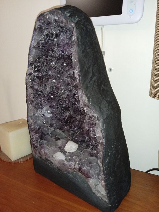 Geodo capela de ametista, decoração.