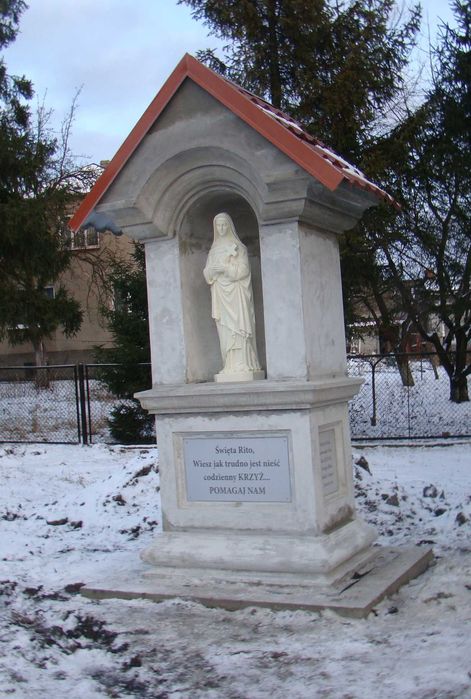 Kapliczka betonowa - nowa