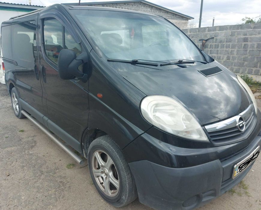 автомобіль OPEL VIVARO