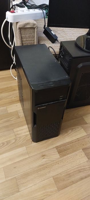 Системный блок i3-7400, ddr4 16gb, hdd 250gb