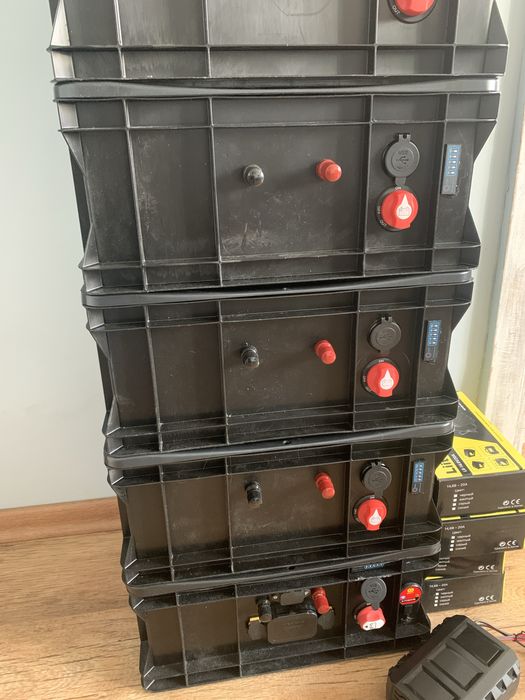 Akumulator Lifepo4 12V 320ah z BMS 200A i balancerem