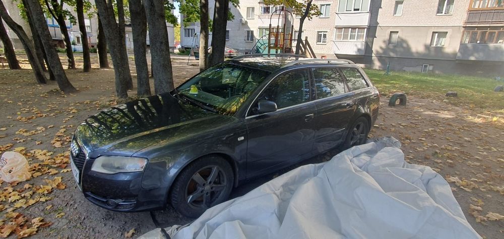 AUDI a4b7 2.5 дизель.
