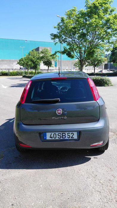 Fiat Punto Young 1.2 GPS+Vidros Esc