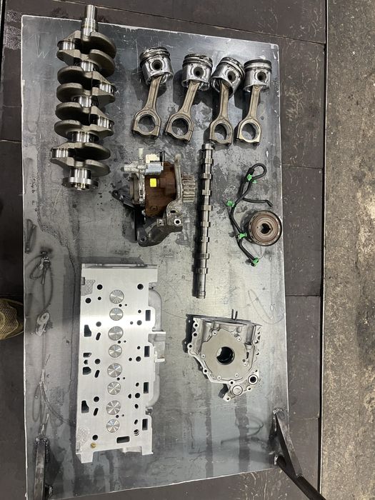 ГБЦ Колінвал 1.6Hdi 8V Peugeot Volvo Citroen Ford Mazda