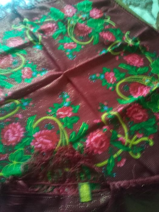 Продам японську шерстяну хустку