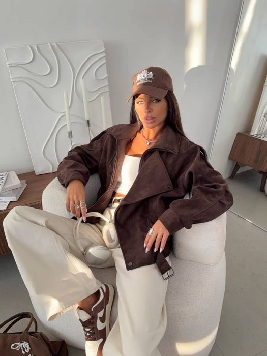 Замшевий бомбер куртка