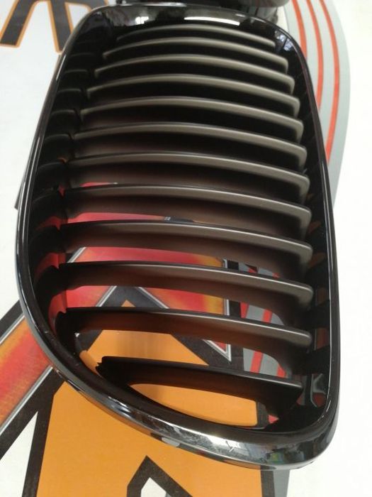 Grelhas BMW E87 04-07 Preto brilhante
