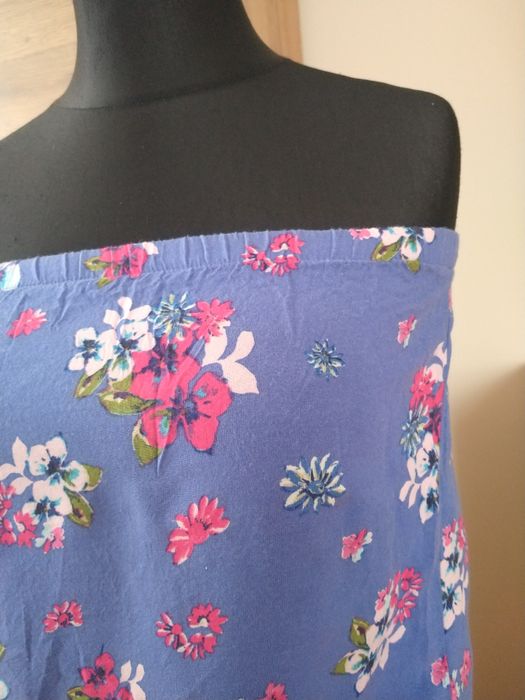 Długa sukienka Next w kwiaty 40