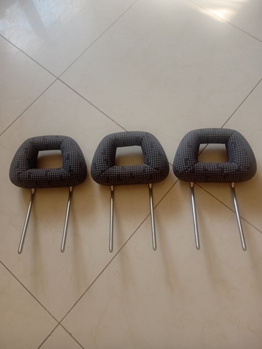 Підголовники для авто мерседес задні,3 шт