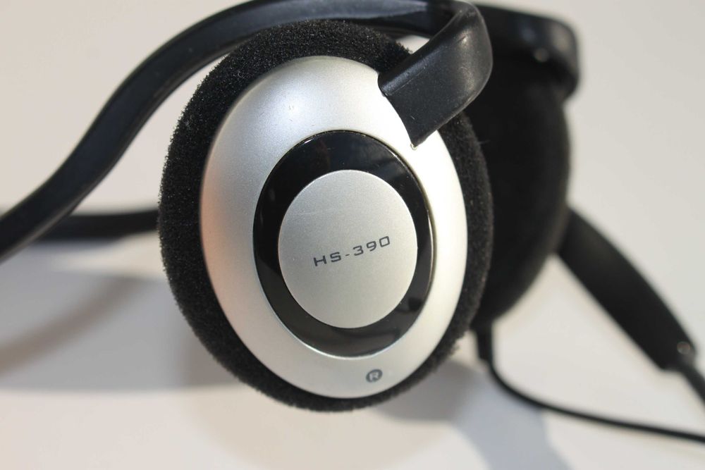 Zestaw słuchawkowy z elastycznym mikrofonem CREATIVE HS-390