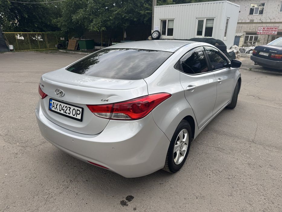 Hyundai Avante 2013 VIN KMHDG41LBEU877352 фото оголошення 3 з 8