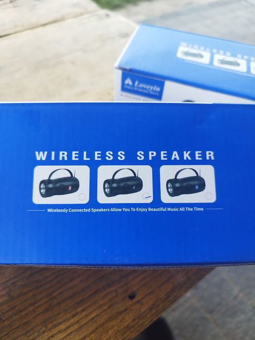 Latarka solarna, radio , głośnik Bluetooth