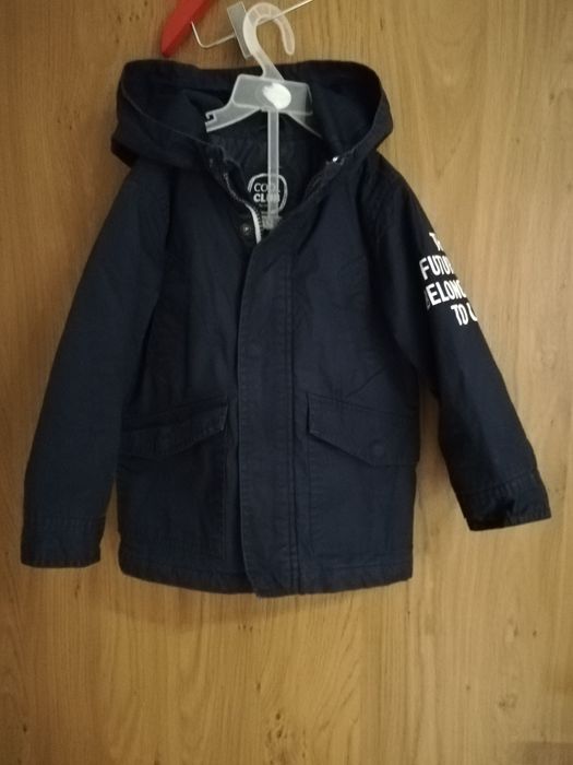 Kurtka chłopięca a'la płaszczyk, parka z napisami Smyk