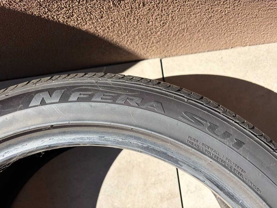 Um pneo Nexen nfera su1 255 / 45z  / r18 / 95y extra load