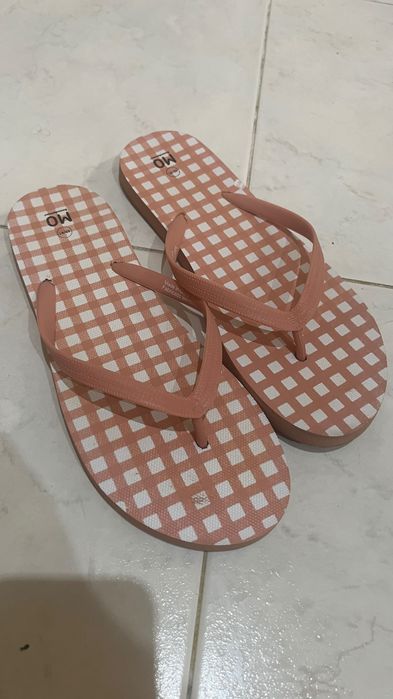 Chinelos mo branco e rosa velho tamanho 40 41