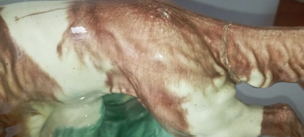 Статуэтка Собака несет дичь