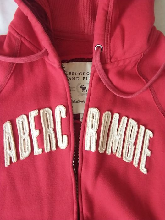 Abercrombie & Fitch bluza z kapturem