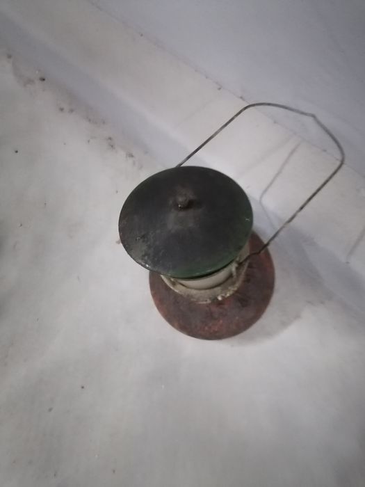 Candeeiro Antigo a Gás para Campismo