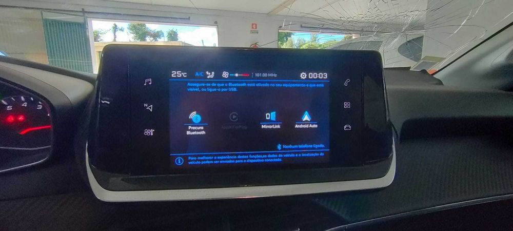 PEUGEOT 208 1.2 PureTech Gasolina