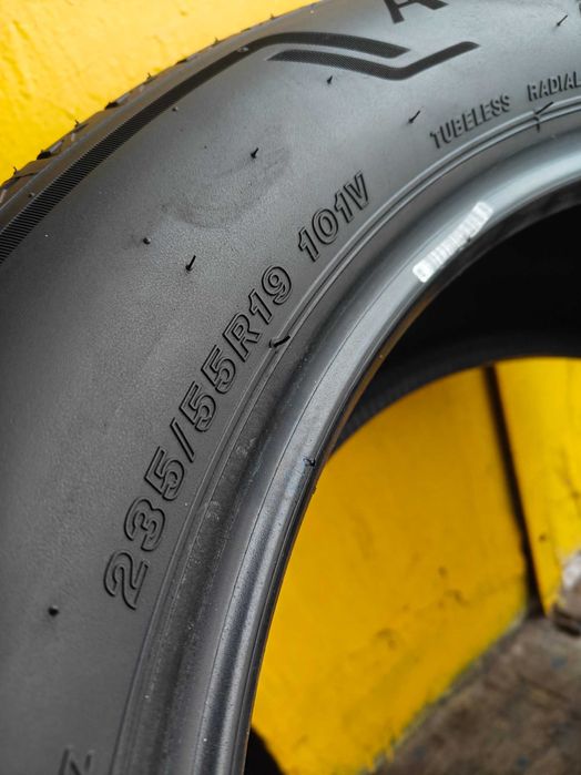 Шини літні комплект r19 235 55 Bridgestone Alenza 7-8мм Японія рік24
