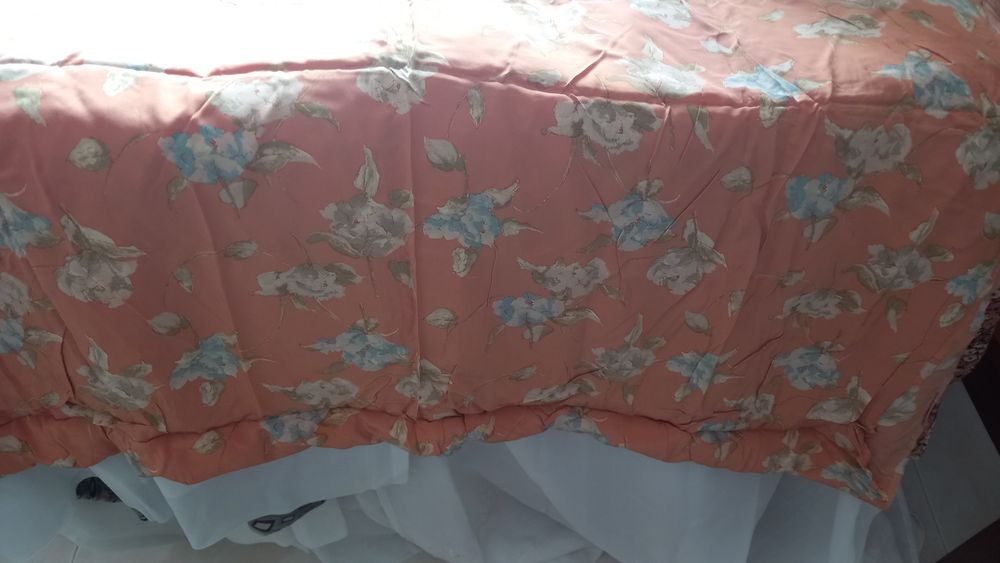 Vendo tecidos avulsos para desocupação de casa, entrego em mãos.