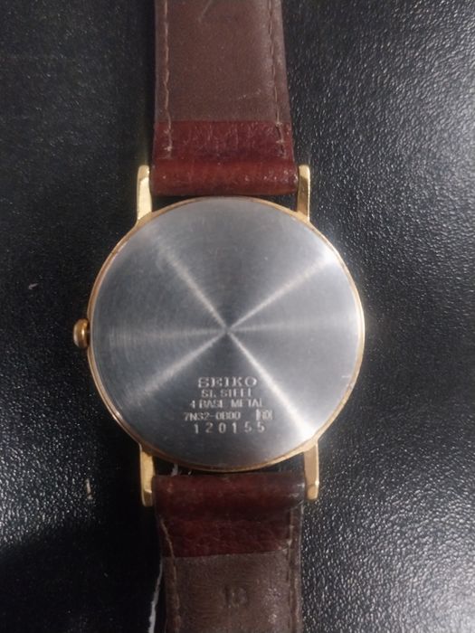 Relógio Seiko vintage quartz 7N32-0B00 dourado com data