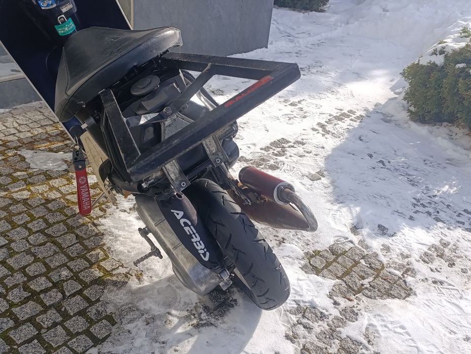 Yamaha vino 2t stunt