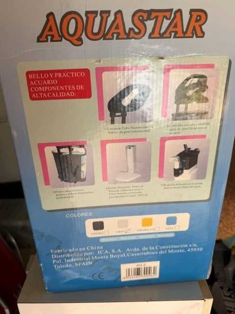 Aquário de 10 litros com luz