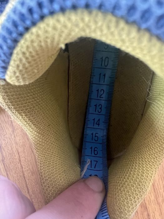 Кросівки сині пікачу