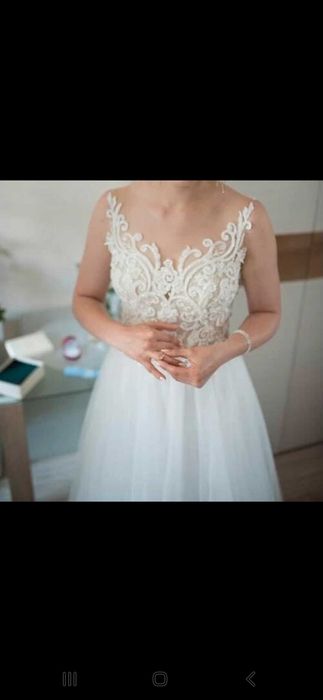 Piekna suknia ślubna