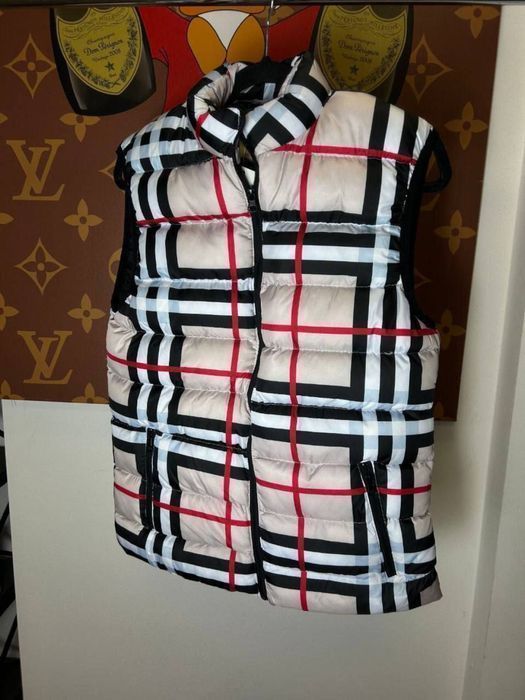 ЦІНА БУЛА 2400!Женская жилетка Burberry ЖИЛЕТ демисезон безрукавка хит