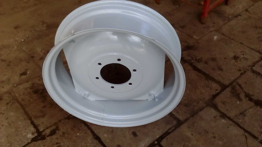 Felga Tylna Kompletna do Ciągnika T-25 Władimirec