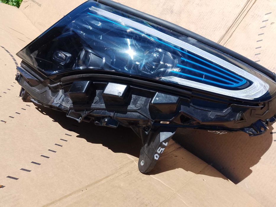 Mercedes-Benz EQC 2021 Przód strona lewa Lampa  przednia