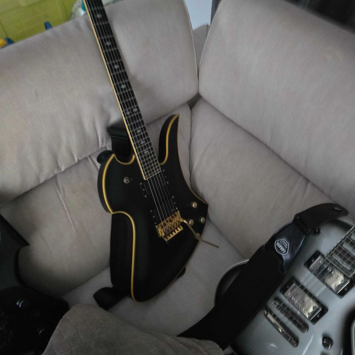 Musical Instruments and Amplifier445037119643340803
