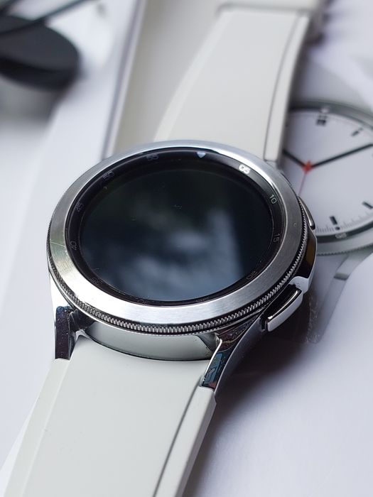 Смарт-годинник Samsung Watch 4 Classic 42мм Silver