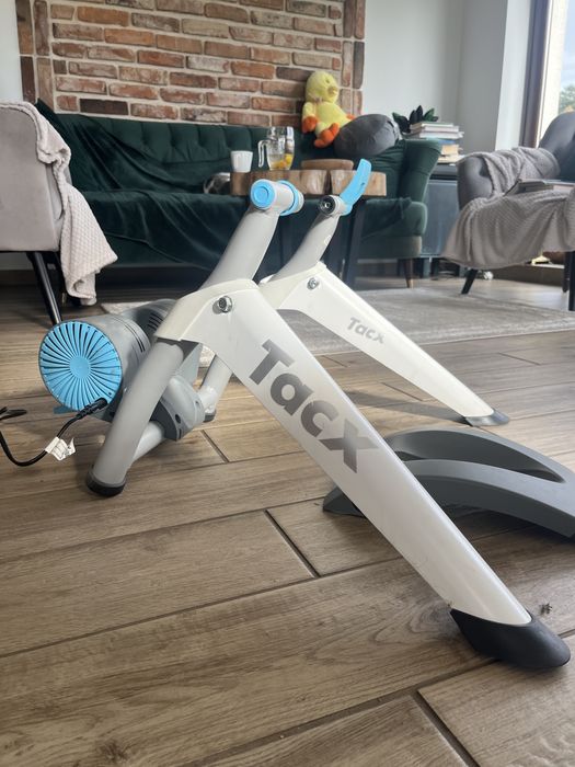 Trenażer TACX Vortex Smart T2180