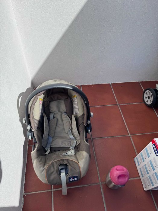 carrinho de bebé, ovo, esterilizador e garrafa térmica para criança