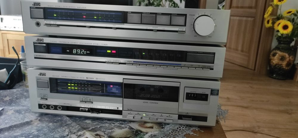 Wieża JVC wzmacniacz tuner i magnetofon