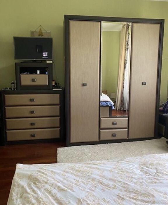 Продається просторий двоповерховий будинок у селі Ярок — ідеальне поєд