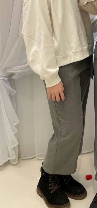 ZARA укорочені брюки сірі S
елегантні жіночі брюки 
костюм на тканина