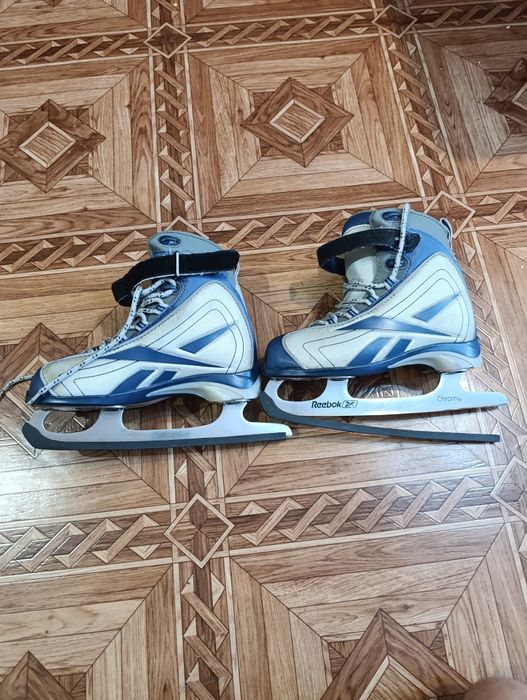 Продам коньки дитячі Reebok.