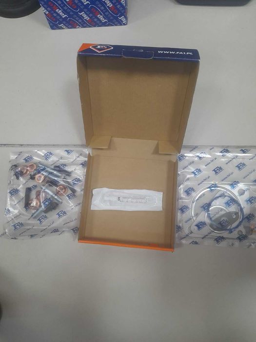 Прокладка турбіни комплект KT130070 TRANSIT 2000-2014 2.4TDCI/3.2TDCI