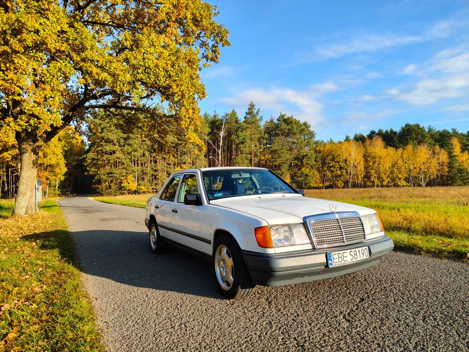 Mercedes-Benz W124