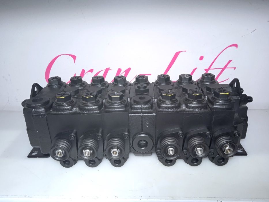 Rozdzielacz Parker F130CF 6 sekcji do żurawi LOGLIFT