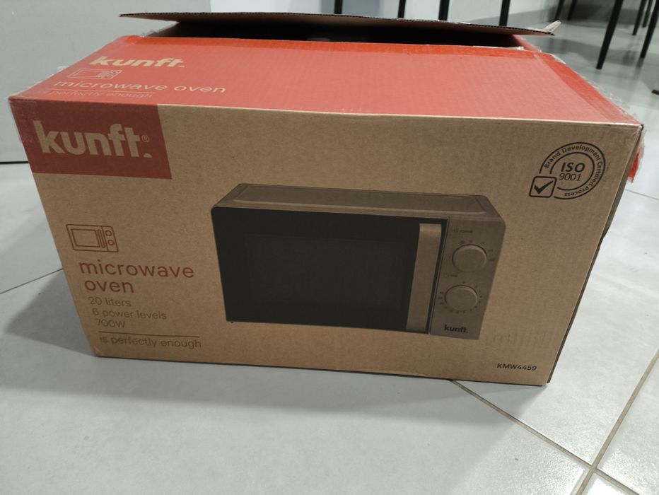 Micro-ondas KUNFT 20 L