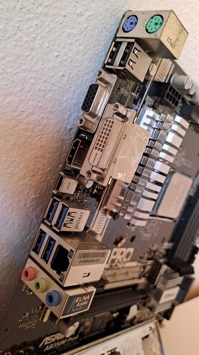 Bundle AMD Ryzen 5 2600 / Motherboard ASRock AB350M Pro4 AM4