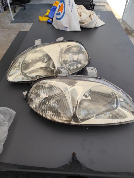 Faróis Honda ek sedan