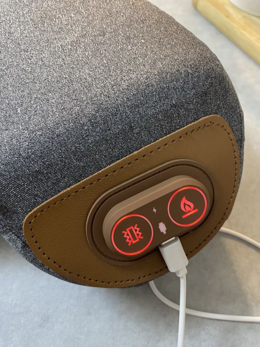 Масажер для шиї з підігрівом