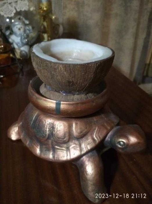 Это и подсвечник и горшочек для цветка