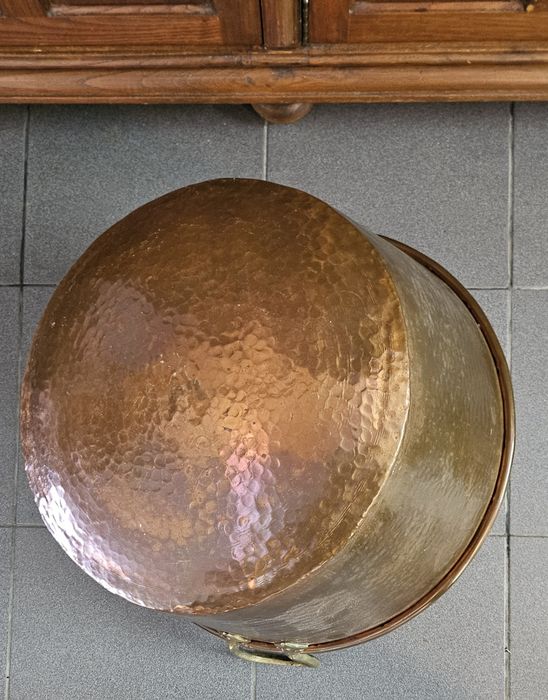 Tacho em cobre antigo